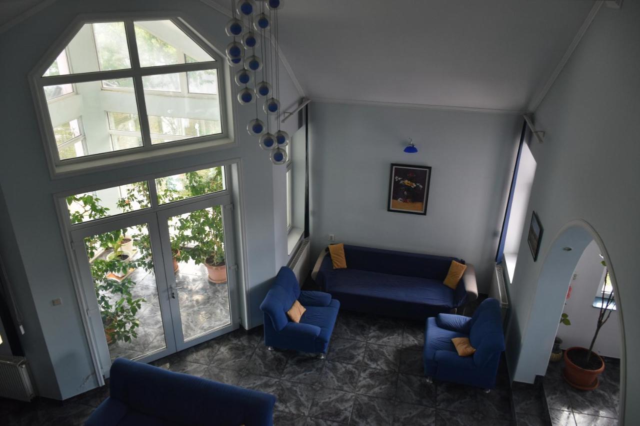 Vila Angela Felix Hotel Sînmartin Екстериор снимка