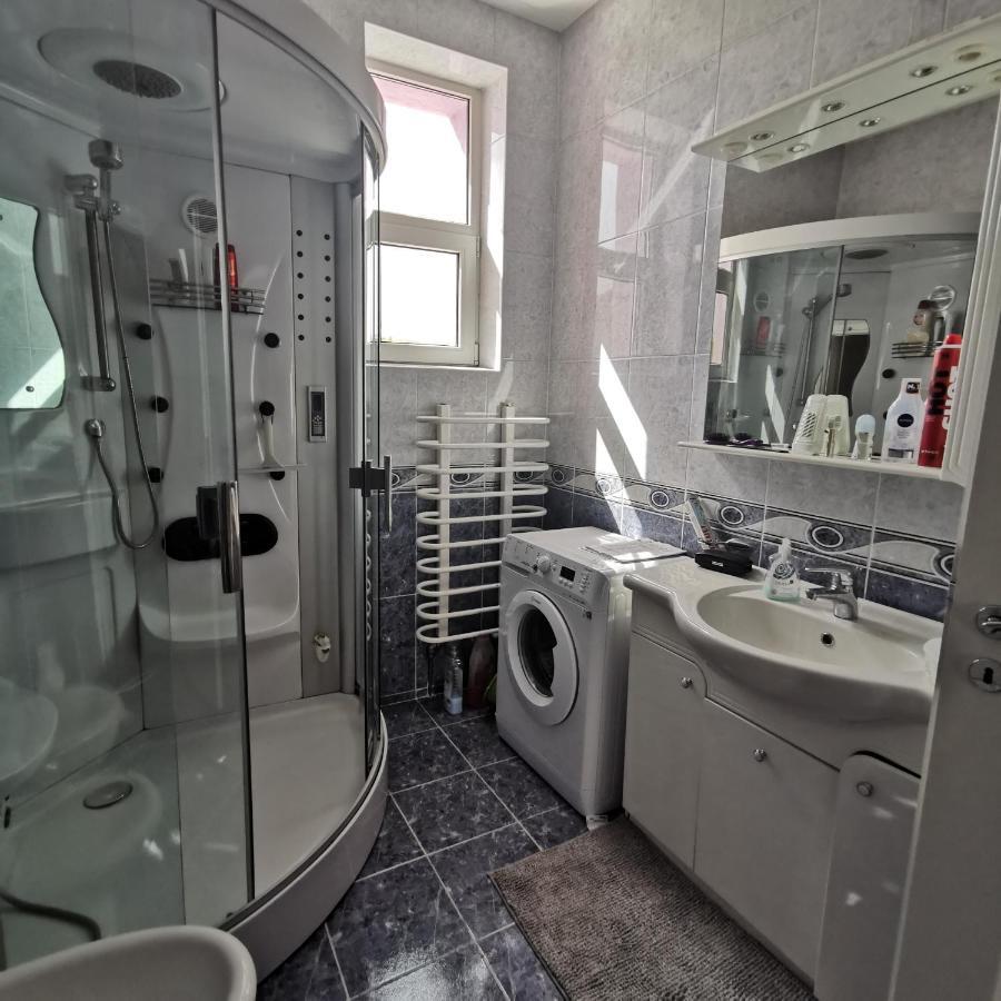 Vila Angela Felix Hotel Sînmartin Екстериор снимка