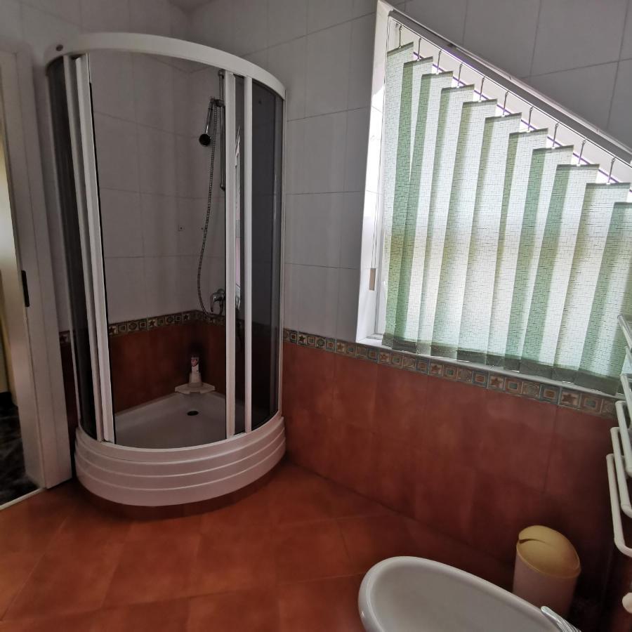 Vila Angela Felix Hotel Sînmartin Екстериор снимка